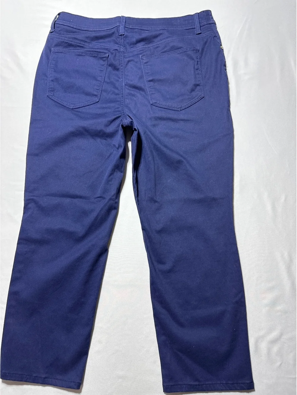 Chico's Slim Leg Crop Pants in Navy - Size 8, Perfect for a
